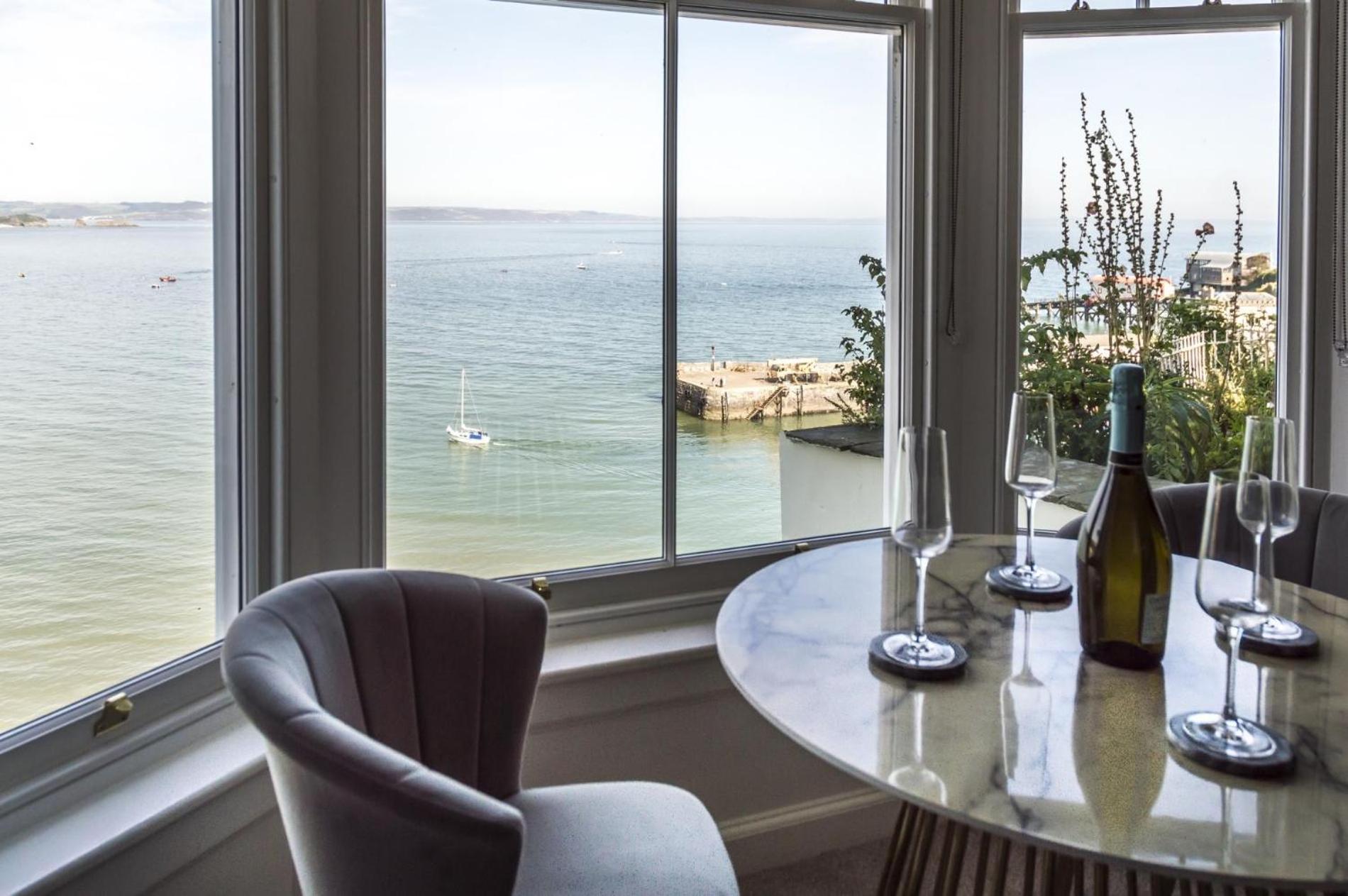 Pieces Of Eight - 2 Bedroom Apartment - Tenby - מראה חיצוני תמונה