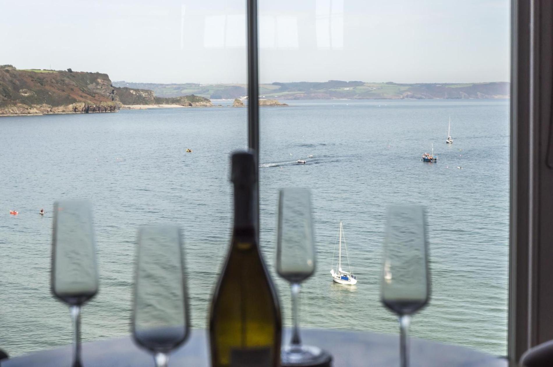 Pieces Of Eight - 2 Bedroom Apartment - Tenby - מראה חיצוני תמונה